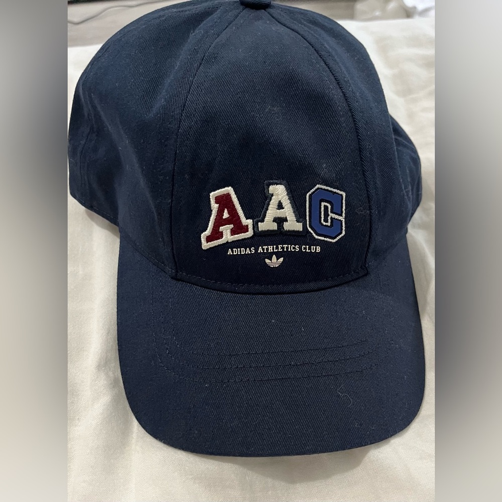 Adidas RIFTA baseball cap in a navy colour